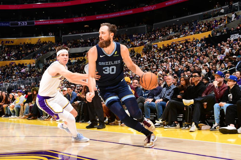 从而形成更 从而形成更