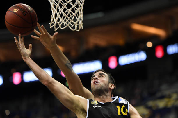 拿下联赛冠 拿下联赛冠