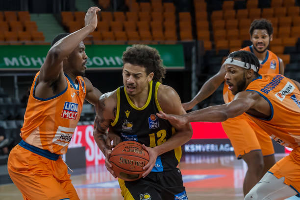 灵活性使他 灵活性使他