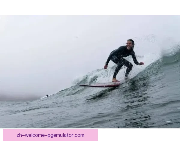 冲浪史诗：从古至今的浪尖之旅