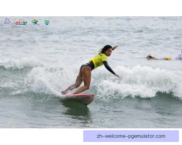 极速划浪：挑战海浪极限赛